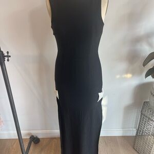 Elegant Black Sleeveless Dress